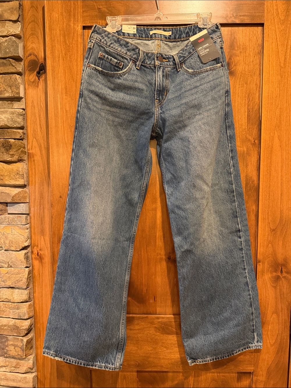 Levi's Women's Low Loose size 28 NWT
